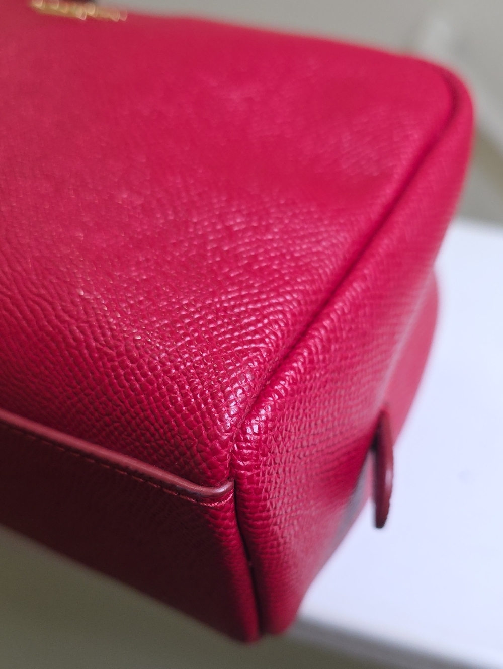 COACH F24797 True Red Crossgrain Leather Boxy Cosmetic Wristlet/Case EUC - Picture 10 of 15